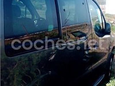 Usado Peugeot Partner Tepee Outdoor 92 CV (67 kW) 2014 Gris / plata Monovolumen