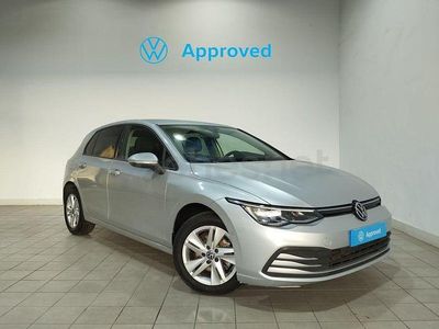 Usado VW Golf VIII Life 110 CV (80 kW) 2022 Gris plata Utilitario