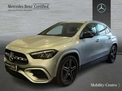 Usado Mercedes GLA200 151 CV (111 kW) 2024 Plateado SUV
