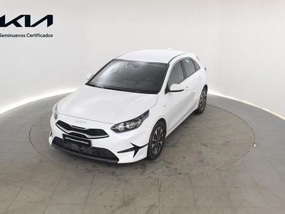 Usado Kia Ceed 100 CV (73 kW) 2025 Cassa white Utilitario