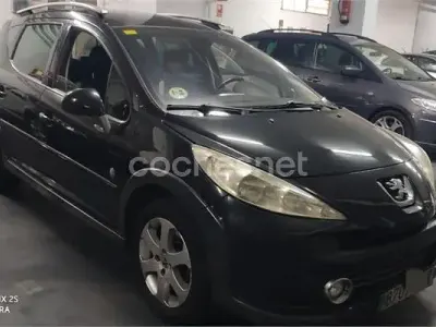 Usado Peugeot 207 Outdoor Outdoor 110 CV (80 kW) 2009 Negro Familiar