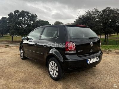 Usado VW Polo Highline 80 CV (58 kW) 2007 Negro Berlina