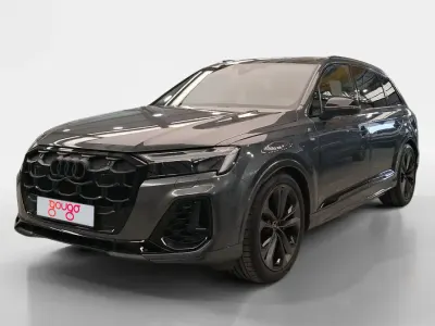Usado Audi Q7 S-Line 286 CV (210 kW) 2025 Gris / plata SUV