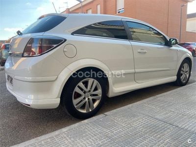 Opel Astra GTC