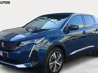 Usado Peugeot 3008 Allure 131 CV (96 kW) 2023 Azul SUV