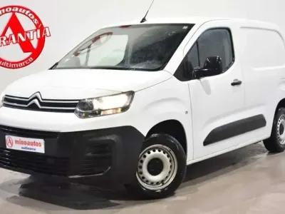 Usado Peugeot Partner 101 CV (74 kW) 2022 Blanco Monovolumen