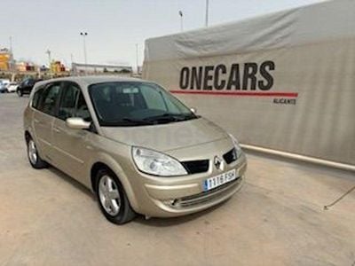 Begagnad Renault Grand Scénic II Privilege 110 HK (80 kW) 2007 Beige Minibuss