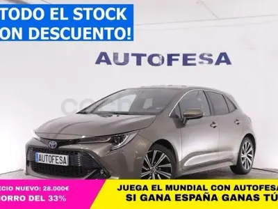 Usado Toyota Corolla Style 122 CV (89 kW) 2022 Gris / plata Berlina