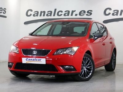 Usado Seat Leon Style 110 CV (80 kW) 2016 Rojo Berlina