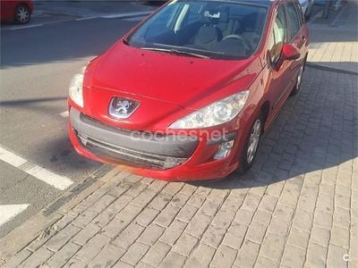Begagnad Peugeot 308 SW 110 HK (80 kW) 2010 Röd Kombi