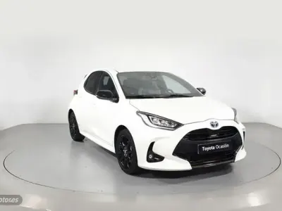 Usado Toyota Yaris Style 116 CV (85 kW) 2022 Blanco Utilitario