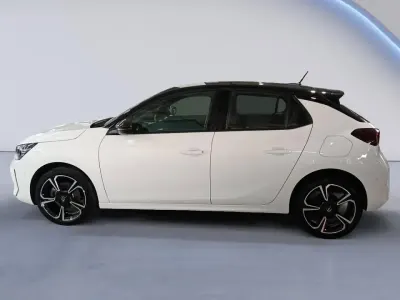 Usado Opel Corsa 100 CV (73 kW) 2024 Blanco Utilitario