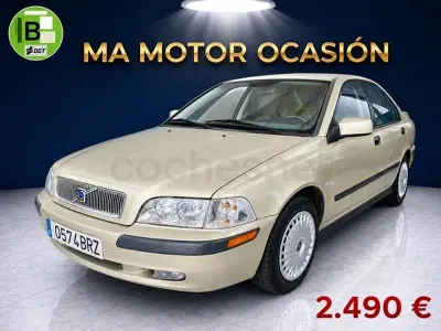 Usado Volvo S40 109 CV (80 kW) 2002 Beige Berlina