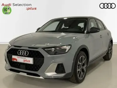 Usado Audi A1 Ambiente 116 CV (85 kW) 2025 Gris SUV