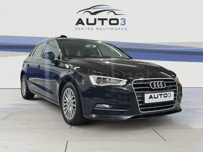 Usado Audi A3 Design 110 CV (80 kW) 2014 Negro Berlina