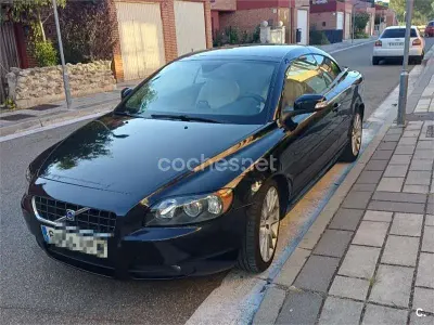 Usado Volvo C70 Summum 136 CV (100 kW) 2009 Negro Descapotable