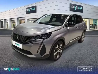 Usado Peugeot 3008 Allure 182 CV (133 kW) 2024 Gris SUV
