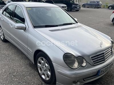 Gris / plata Usado 2006 Mercedes C220 Elegance Berlina | 3500 € (Precio justo)