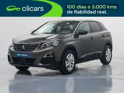 Usado Peugeot 3008 Active 120 CV (88 kW) 2017 Verde SUV