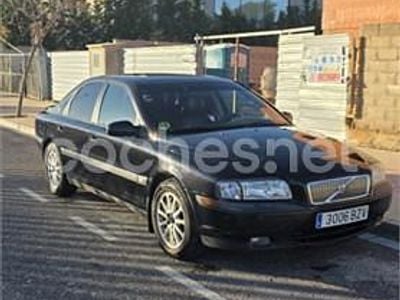 Usado Volvo S80 272 CV (200 kW) 2002 Negro Berlina