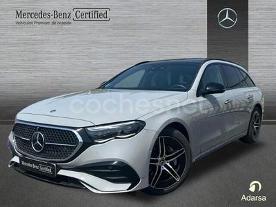 Gris / plata Usado 2023 Mercedes E220 Familiar | 69.900 € (Caro)