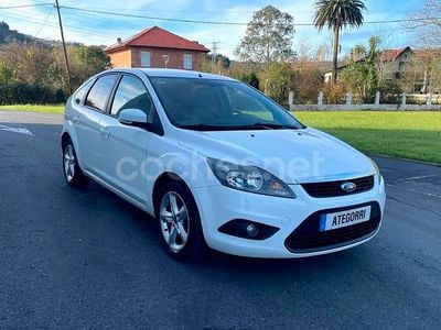 Blanco Usado 2010 Ford Focus Trend Berlina | 4999 € (Precio justo)