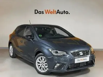 Usado Seat Ibiza FR 115 CV (84 kW) 2025 Azul Utilitario