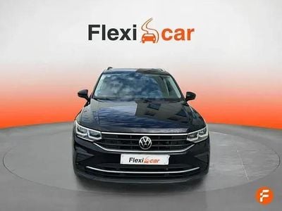 Używany VW Tiguan Life 245 KM (180 kW) 2021 Czarny SUV