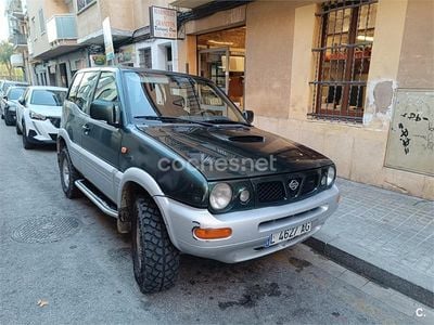 Verde Usado 1999 Nissan Terrano SUV | 5800 €