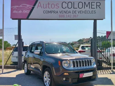 Usado Jeep Renegade Limited 120 CV (88 kW) 2018 Gris / plata SUV