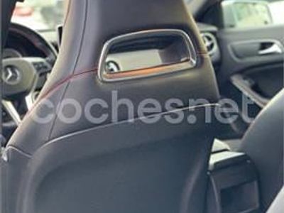 Usado Mercedes A180 AMG line 109 CV (80 kW) 2015 Gris / plata Berlina