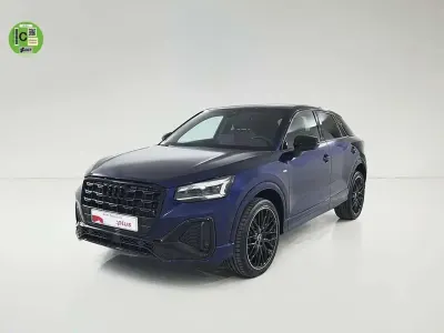 Usado Audi Q2 Black Edition 150 CV (110 kW) 2025 Azul SUV