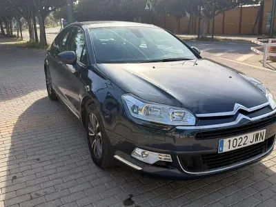 Usado Citroën C5 Feel 180 CV (132 kW) 2017 Negro Berlina