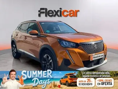 Usado Peugeot 2008 Allure 130 CV (95 kW) 2020 Naranja SUV