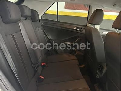 Gris / plata Usado 2024 VW T-Roc SUV | 23.500 € (Precio justo)