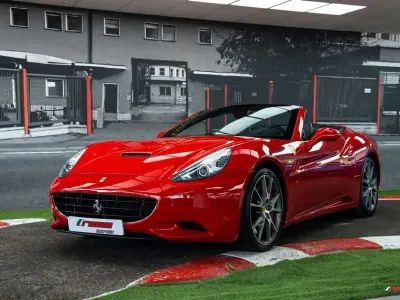 Usado Ferrari California 460 CV (338 kW) 2010 Rojo Descapotable