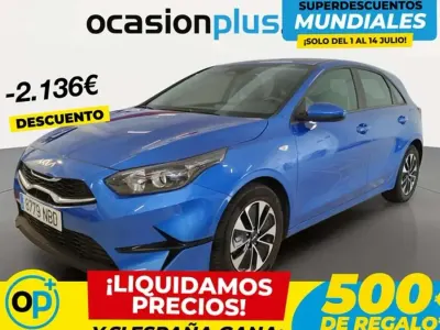 Usado Kia Ceed 101 CV (74 kW) 2025 Azul Utilitario