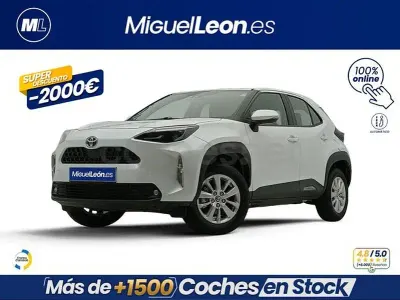 Usado Toyota Yaris Cross Active 116 CV (85 kW) 2024 Blanco SUV