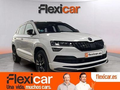 Usado Skoda Karoq SportLine 150 CV (110 kW) 2021 Blanco SUV