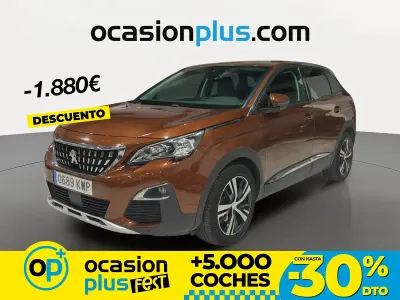 Usado Peugeot 3008 Allure 130 CV (95 kW) 2019 Marrón SUV