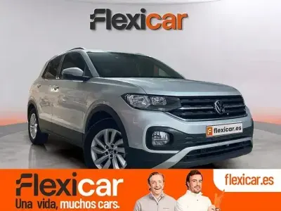 Usado VW T-Cross Advance 110 CV (80 kW) 2023 Gris SUV