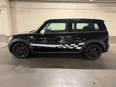 Usado Mini Cooper D Clubman 110 CV (80 kW) 2008 Negro Familiar