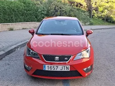 Usado Seat Ibiza FR 105 CV (77 kW) 2017 Rojo Berlina