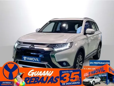 Usado Mitsubishi Outlander Motion 150 CV (110 kW) 2021 Blanco SUV