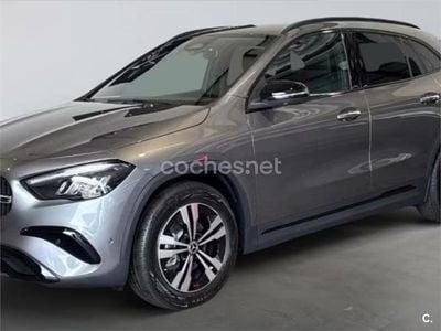 Gris / plata Usado 2025 Mercedes GLA200 SUV | 40.500 € (Precio justo)