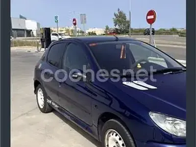 Usado Peugeot 206 75 CV (55 kW) 2003 Azul Berlina