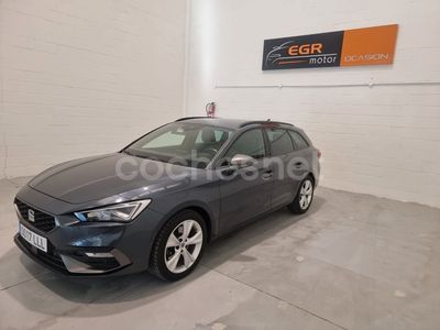 Usado Seat Leon FR 150 CV (110 kW) 2021 Azul Familiar