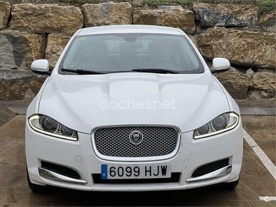 Blanco Usado 2012 Jaguar XF Premium Luxury Berlina | 9400 € (Un poco caro)