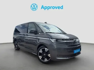 Usado VW Multivan Style 150 CV (110 kW) 2025 Gris Monovolumen