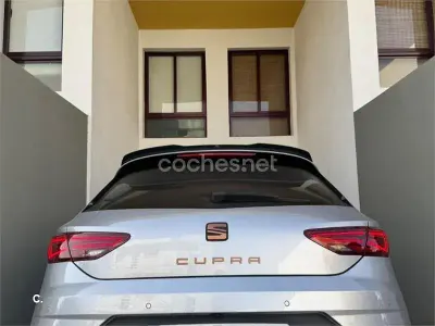 Usado Seat Leon CUPRA 290 CV (213 kW) 2019 Gris / plata Berlina